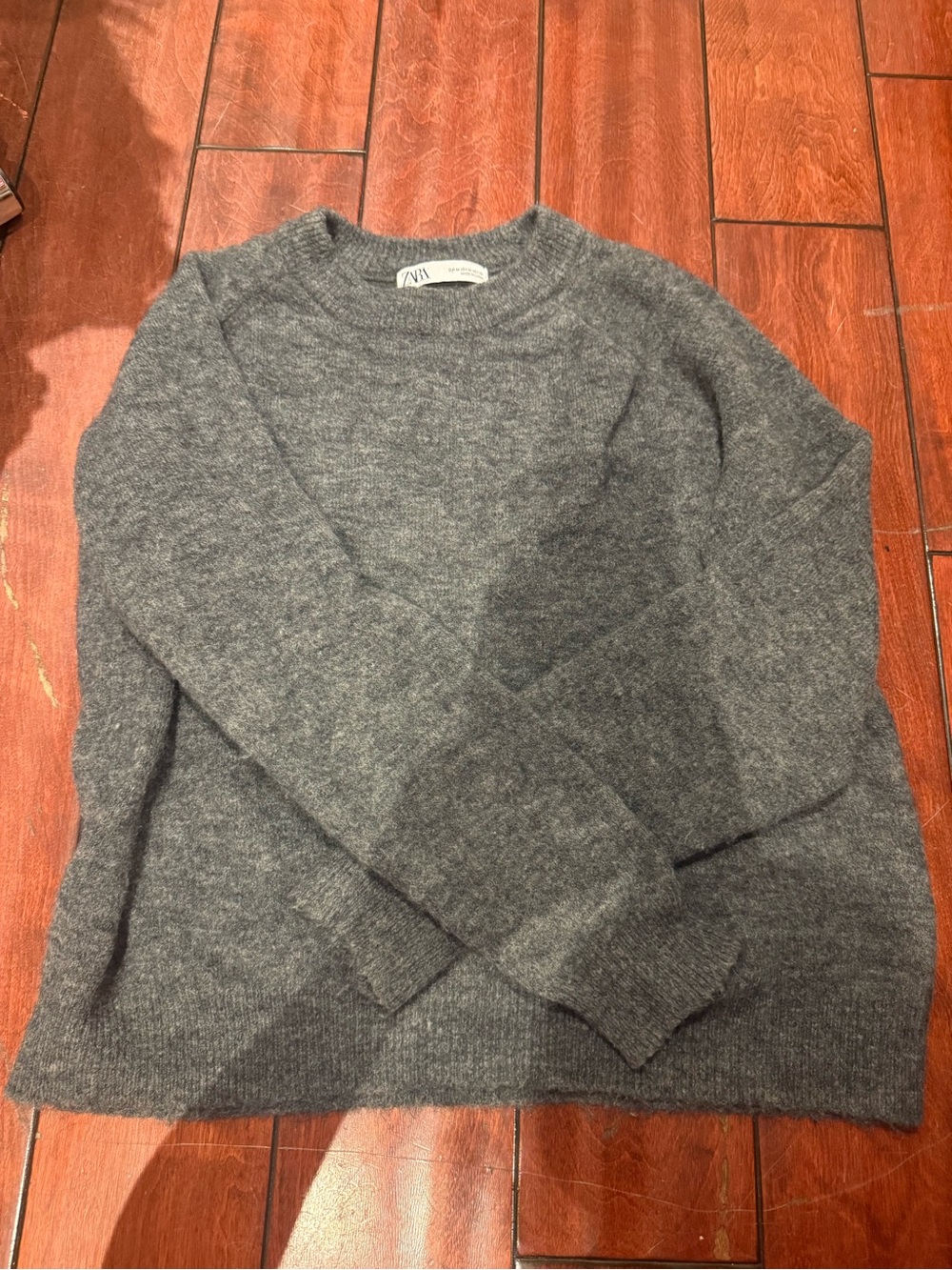 Zara women’s  Crewneck Sweater - Gray